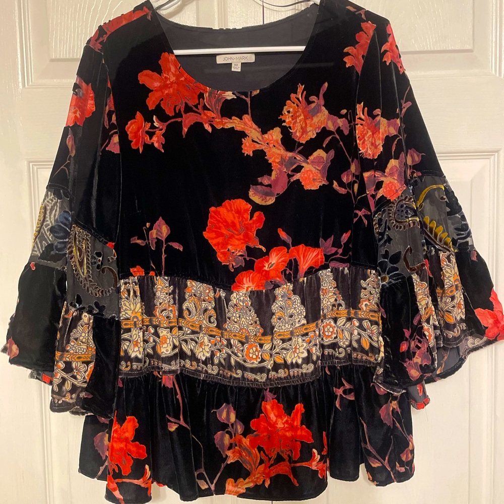 John Mark Velvet Blouse - Picture 6 of 6